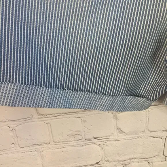 NWT Calvin Klein Women's Railroad Stripe Roll Cuff Denim Jeans Short  Size 12 - Picture 11 of 11